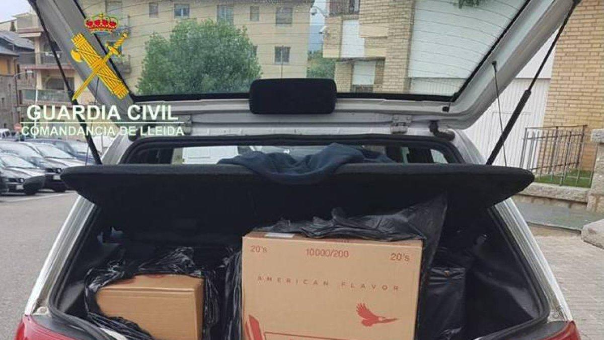 La guàrdia civil comissa 1.500 paquets de tabac de contraban