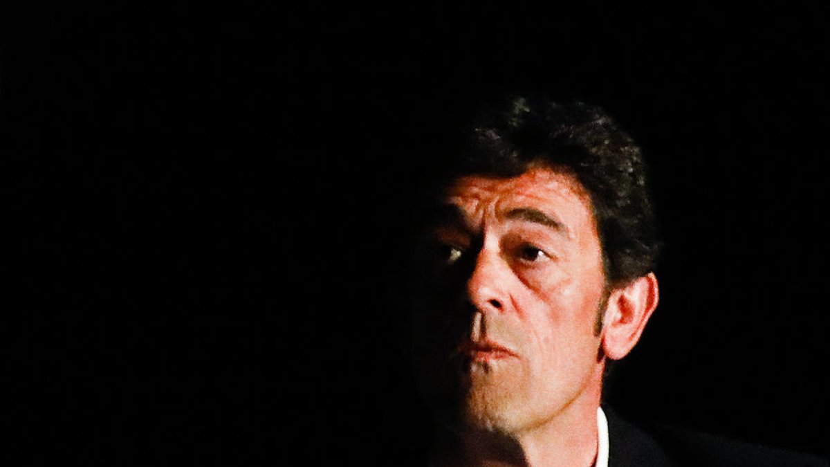 “Cal defensar cada parròquia, però el país passa per davant”