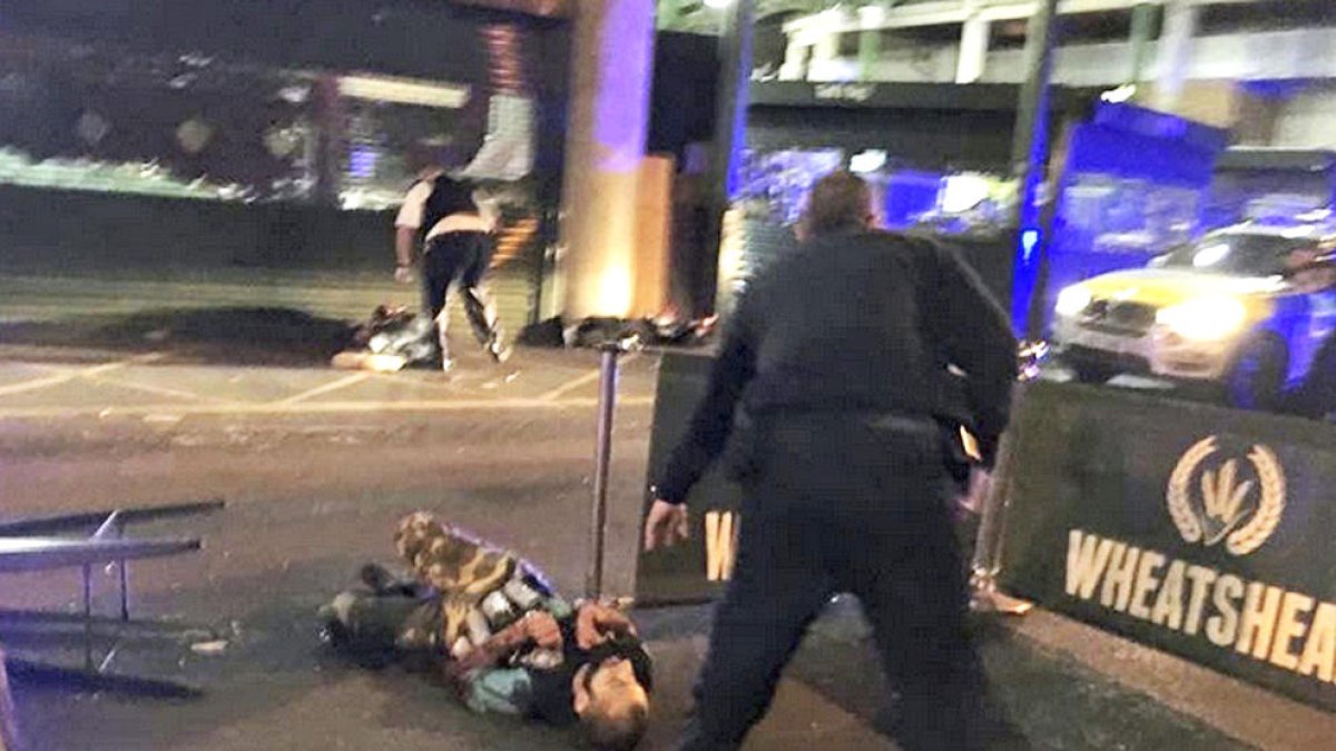 Dotze detinguts a Londres per la vinculació amb l'atemptat terrorista