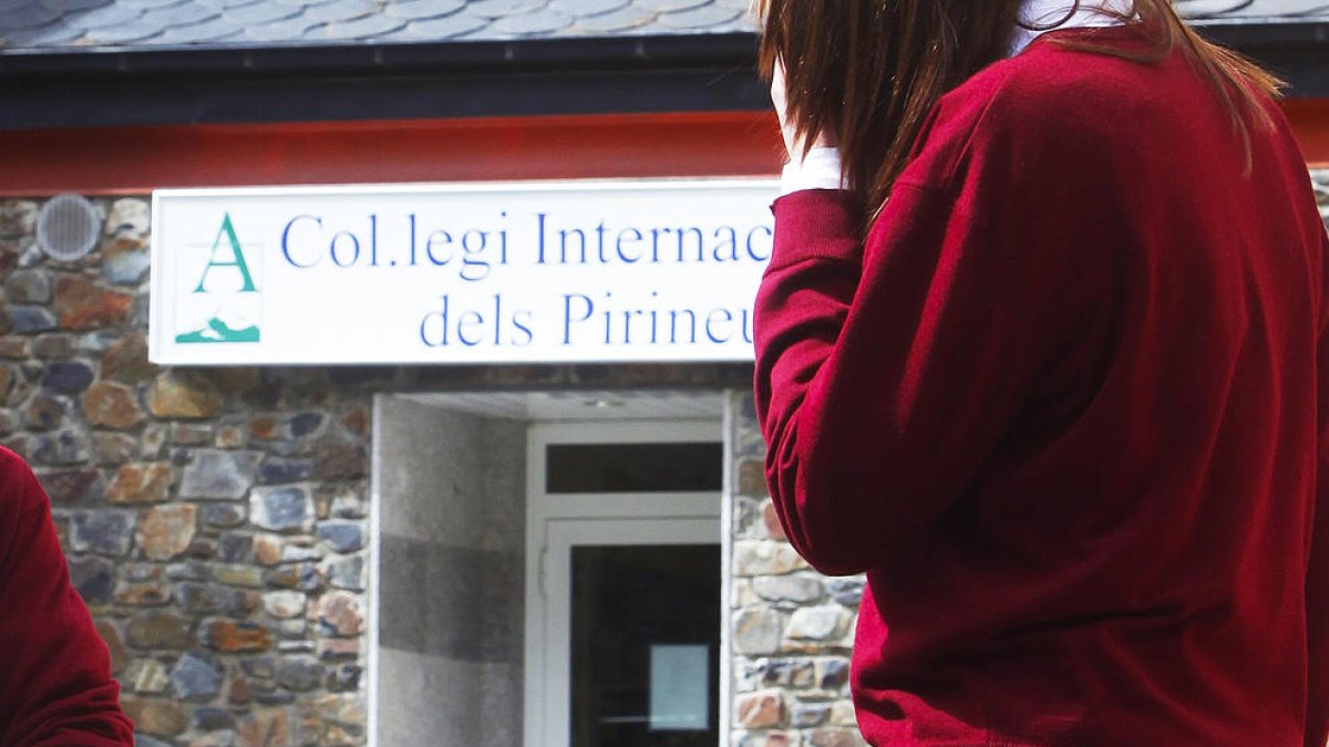 Conflicte laboral al Col·legi del Pirineu pels salaris