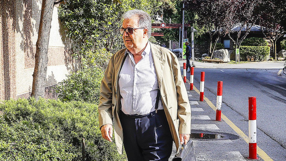 El col·legi arxiva la queixa d'una part dels exempleats de BPA contra Pujadas