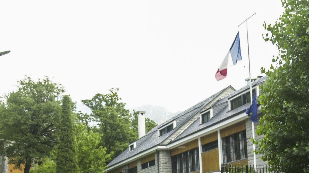 Alerten que no hi ha suficients recursos per a un consolat francès itinerant