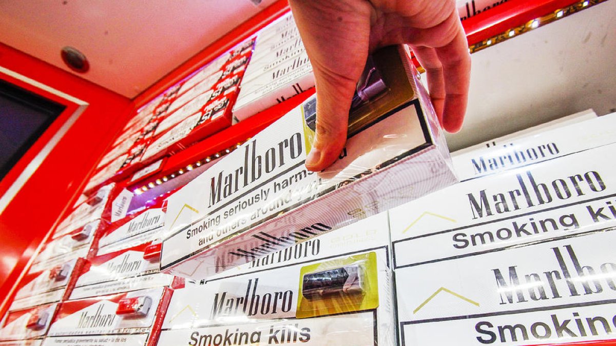 Es disparen els ingressos pel tabac fins al març