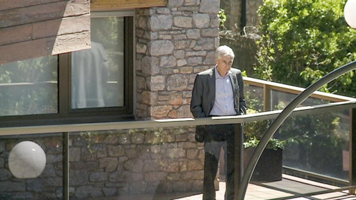 La policia registra els domicilis dels Cierco i l'empresa familiar