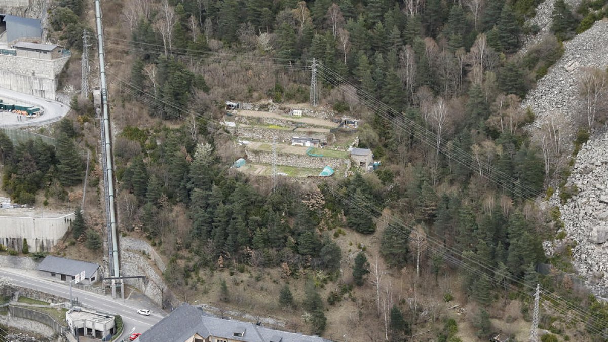 Els contraris a l'heliport ataquen el comú escaldenc