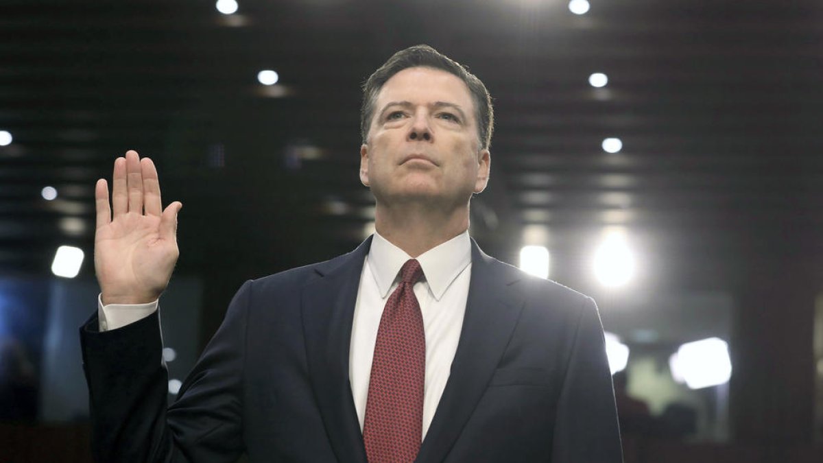 Comey deixa en mans del fiscal si Trump va obstruir la Justícia