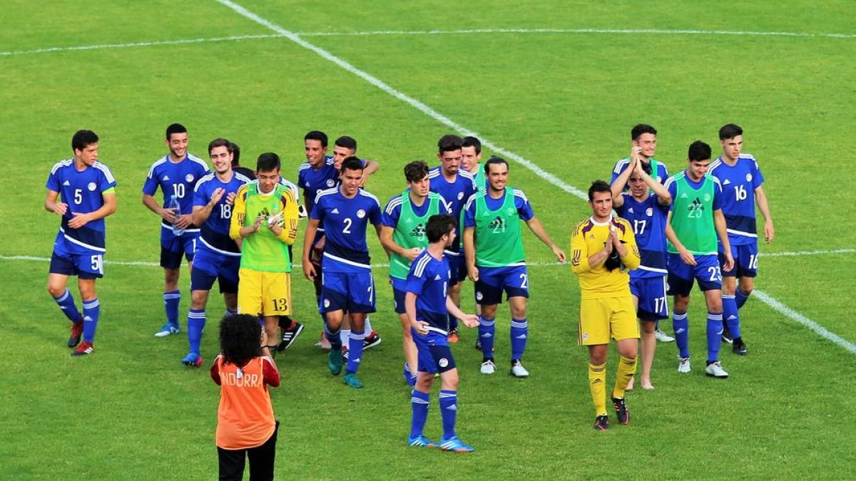 La sub-21 arrodoneix el cap de setmana amb un empat a Letònia