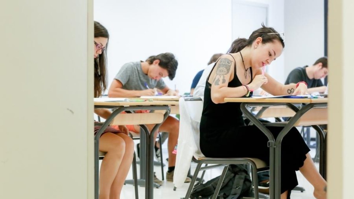 Inici de la prova oficial de batxillerat professional