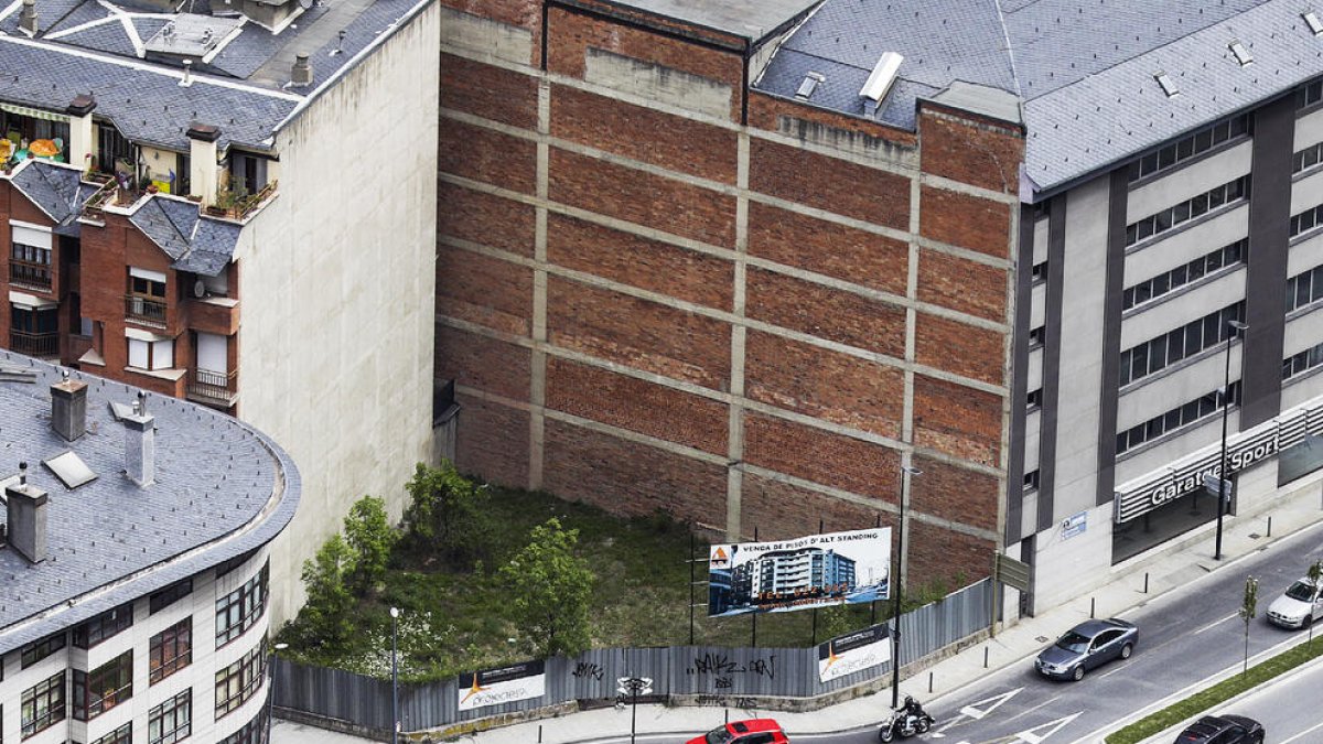 El comú rebaixa al 7% la cessió econòmica urbanística