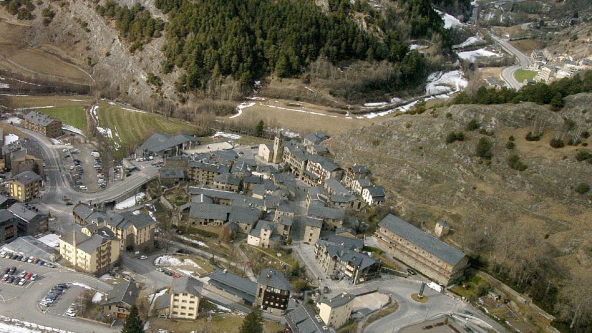 El comú ofereix els terrenys de Casa Rossell per a fer-hi l'heliport