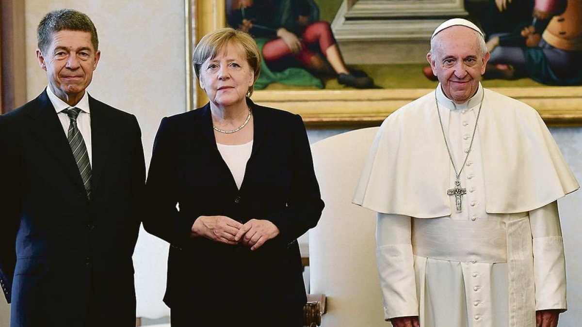 El Papa Francesc rep la visita d'Angela Merkel