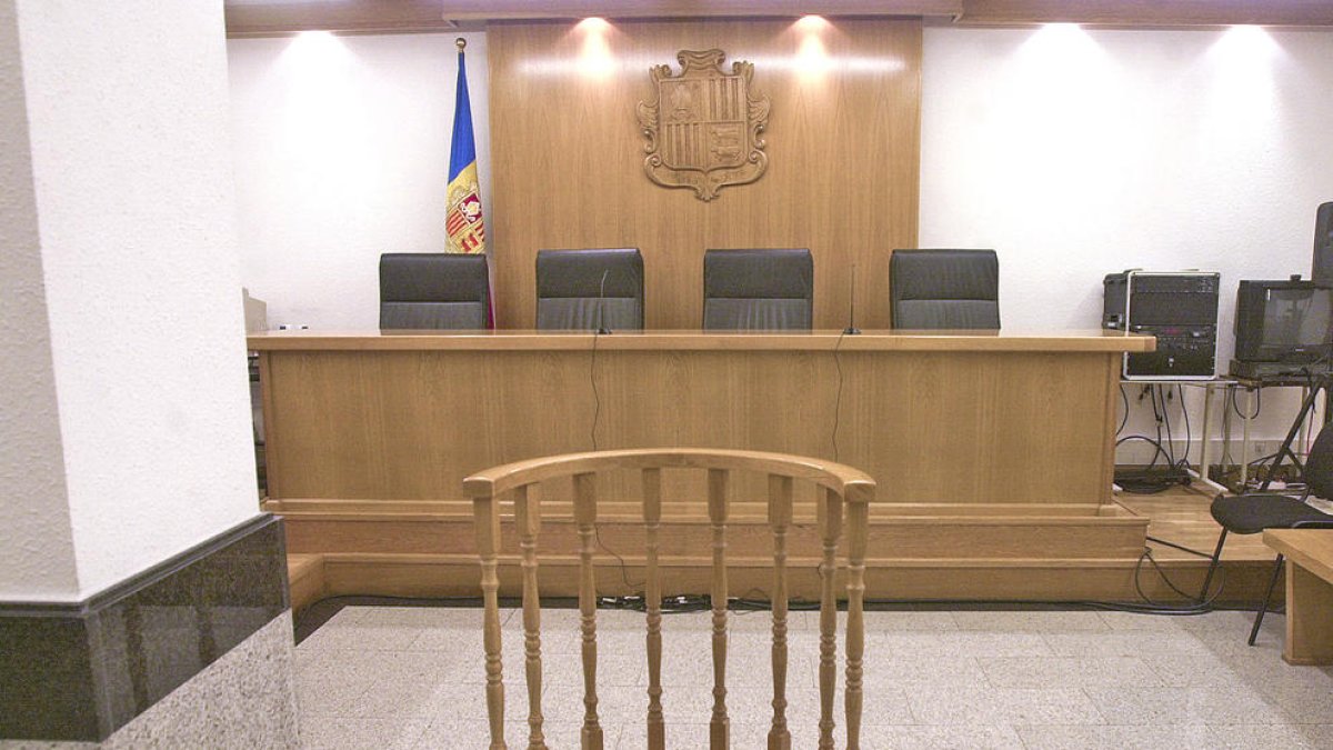 El TS avala que un home pugui veure la filla tot i l'acusació d'haver abusat d'ella