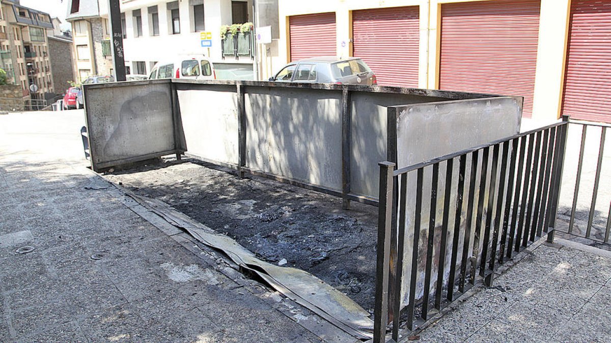 Una única actuació de bombers a la revetlla