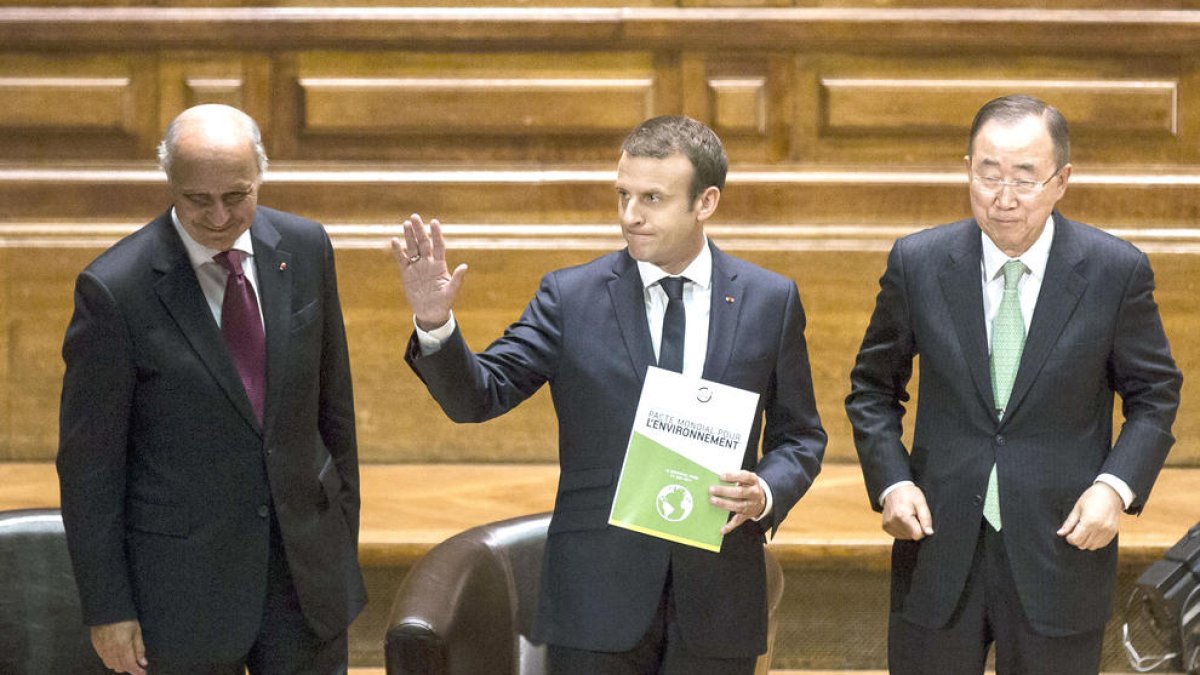 Macron apadrina a París un nou pacte mundial pel medi ambient