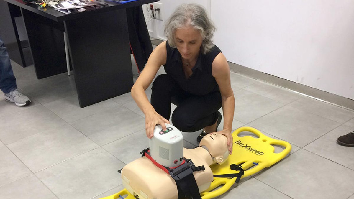 Noves eines de primers auxilis per als professionals del sector de les emergències