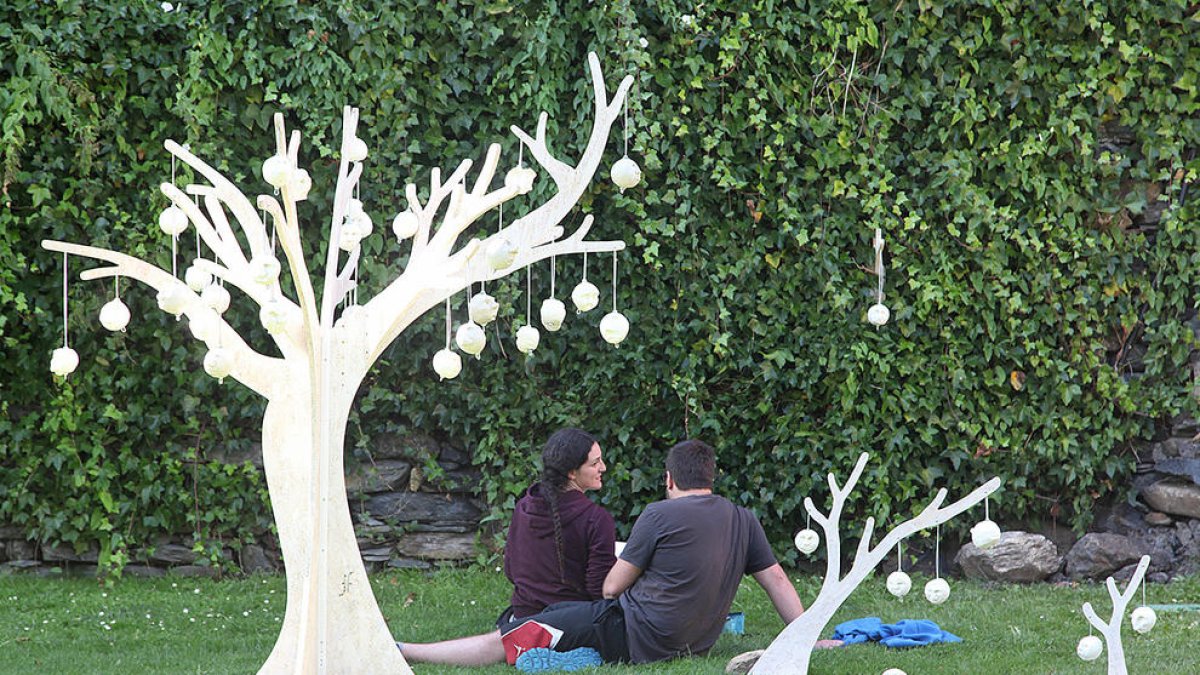 Setze artistes i uns carrers