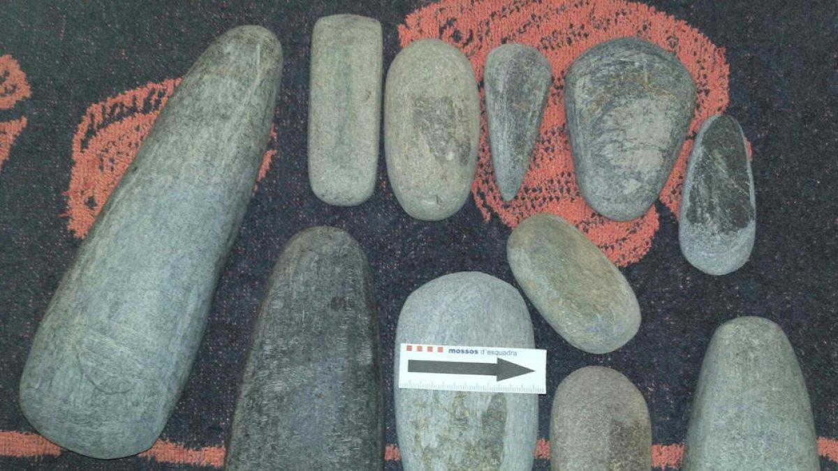 Els arqueòlegs demanen més rigor en la compra de peces