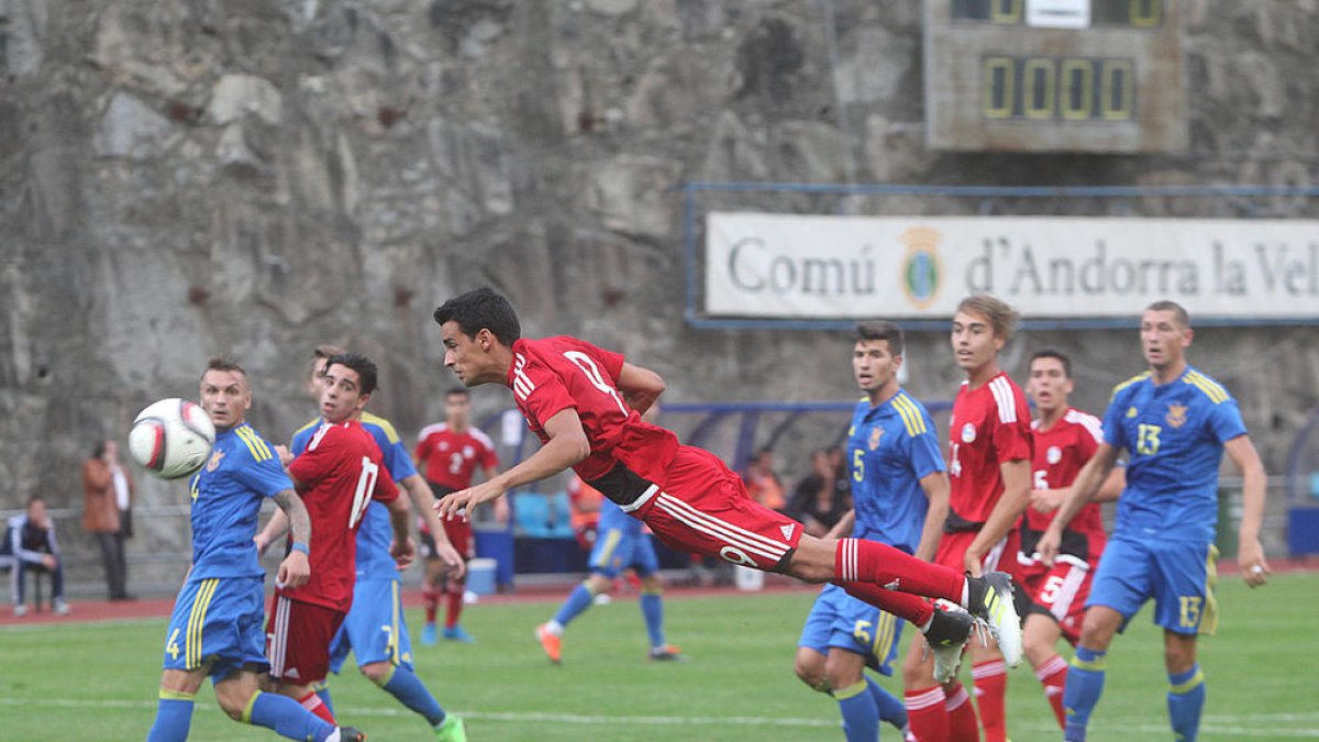 Ucraïna goleja i passa per damunt de la sub-21