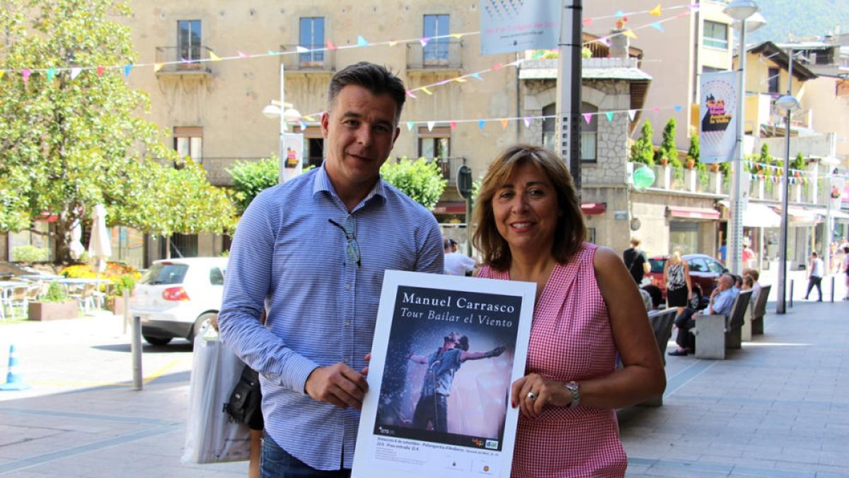 Ajornat per al 13 el concert de Manuel Carrasco a la capital