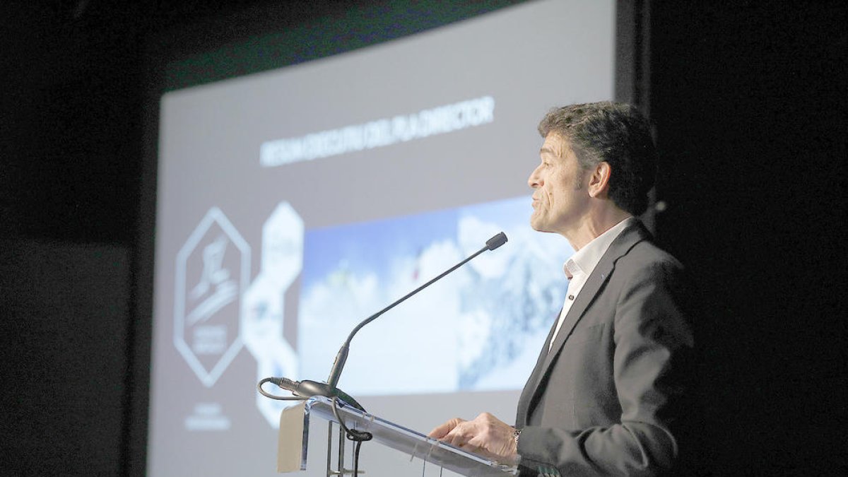 Reunió de poble per exposar l'oferta de Saetde