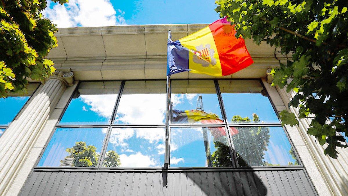 Judici maratonià per haver agredit, insultat 
i amenaçat l'exparella