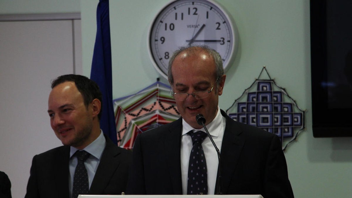 Els pacients que vagin primer al metge referent podrien pagar només el 25% de la visita