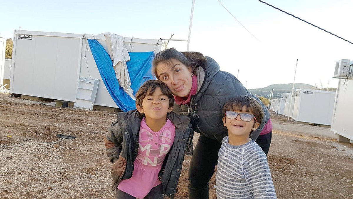 “Hi ha qui va als camps de refugiats perquè és moda”