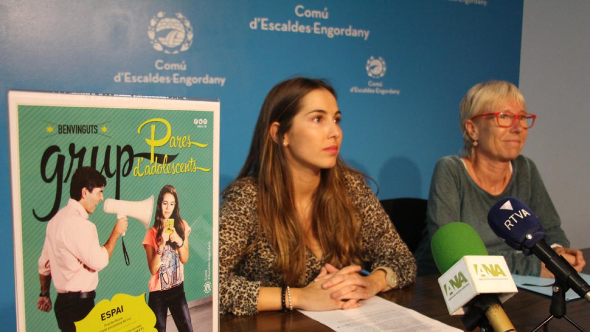 Les xarxes socials, principal preocupació dels pares d'adolescents