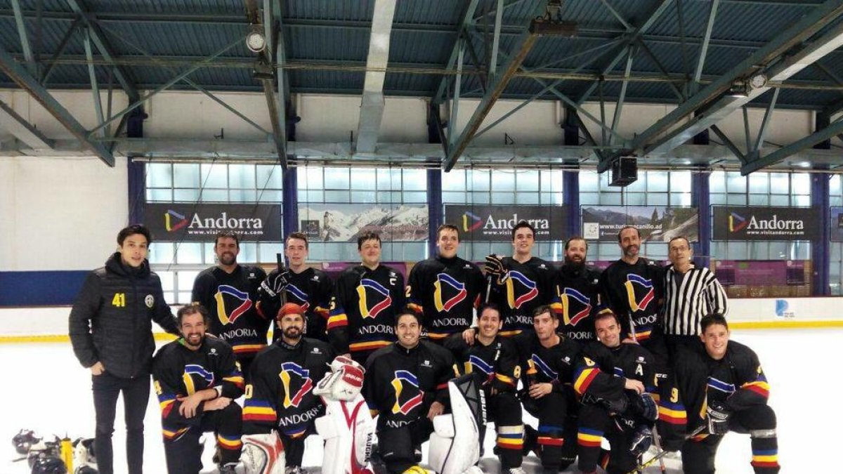 La selecció supera Les Vieux Quebec per 7-4