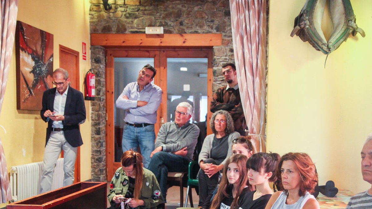 Els veïns de l'Aldosa rebaten Govern per l'ETR