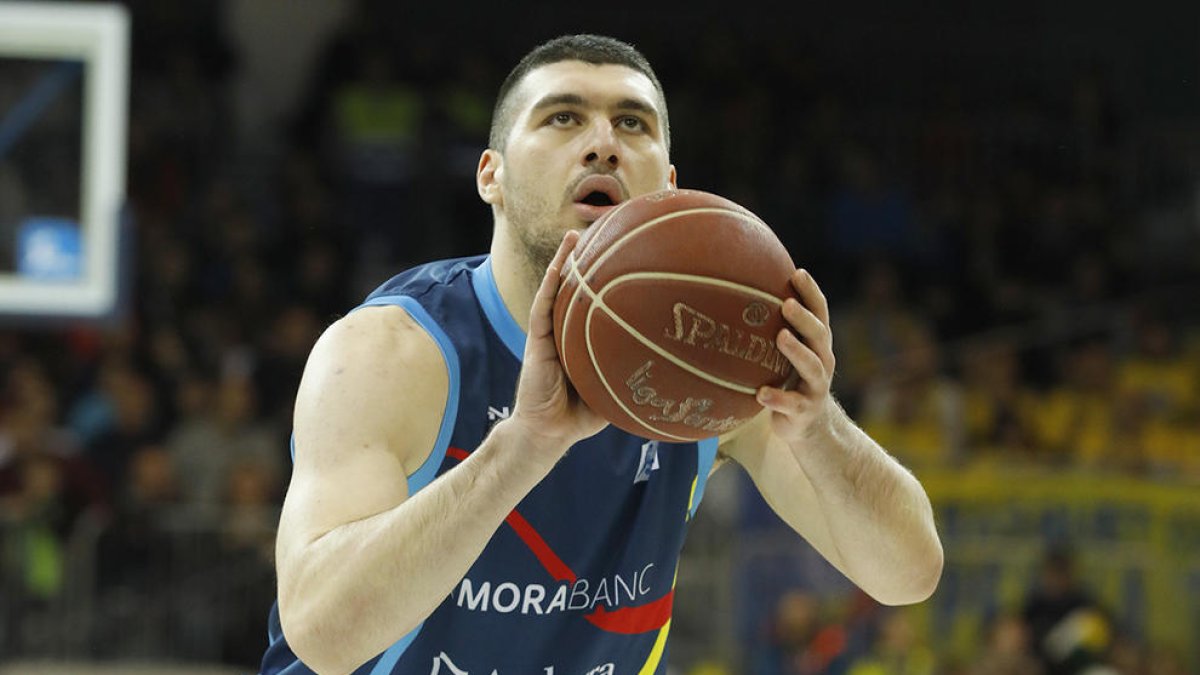 Cinc mesos sense Burjanadze