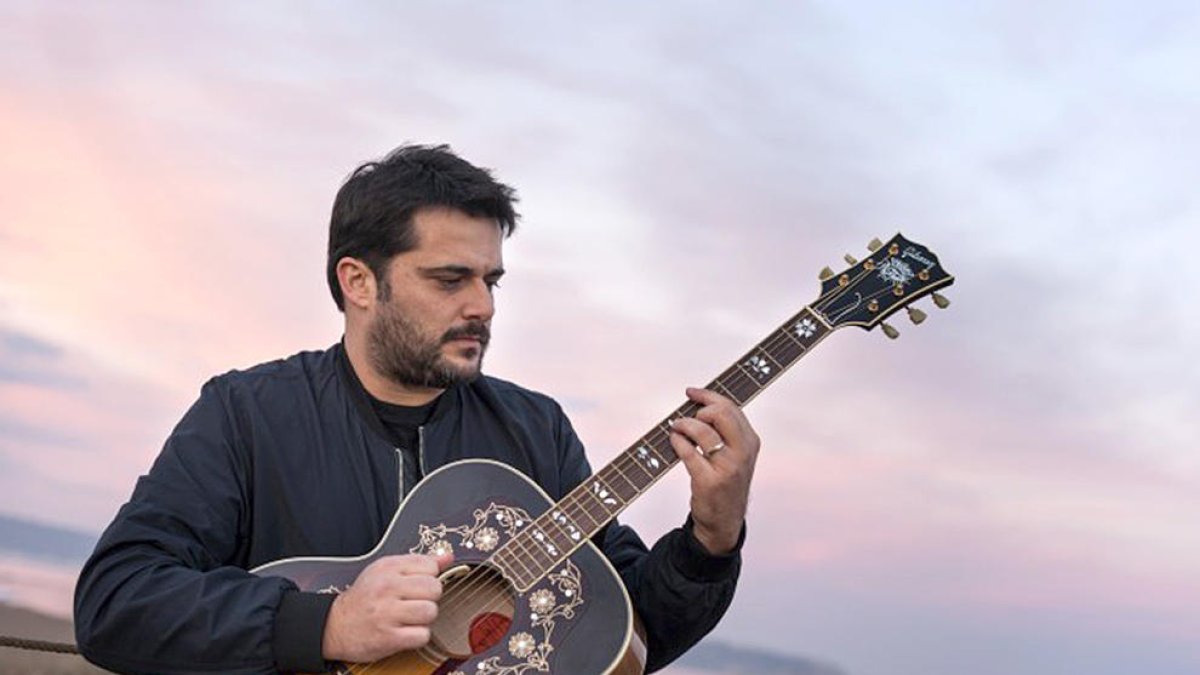 Miquel Abras encapçala el cartell del mes a La Fada Ignorant, amb concert el dia 14