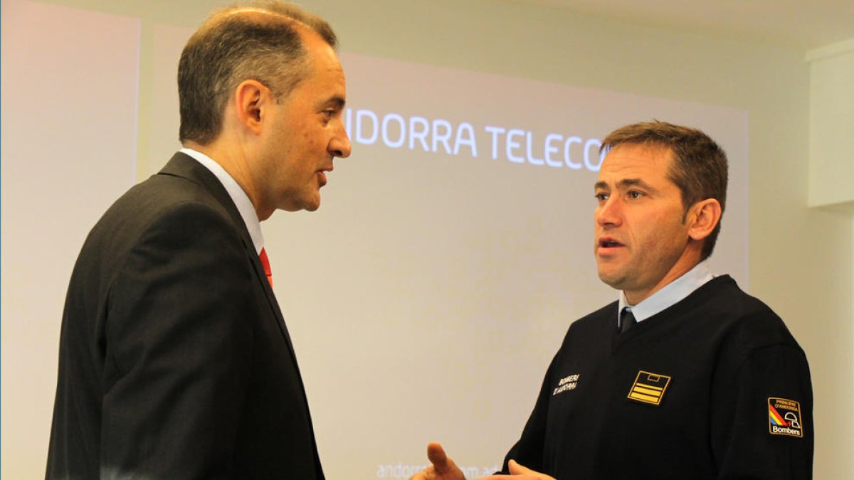 Col·laboració entre Andorra Telecom i bombers per fer rescats