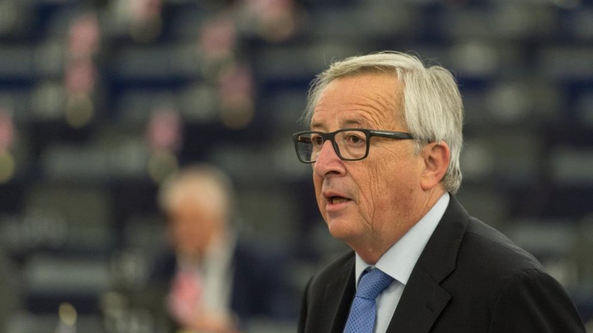 Juncker diu que no pot permetre “una Unió Europea de 98 països”