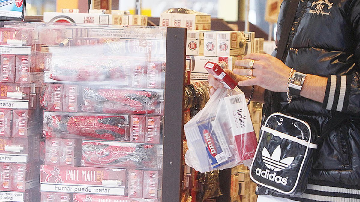 Els ingressos pel tabac cauen per cinquè més consecutiu