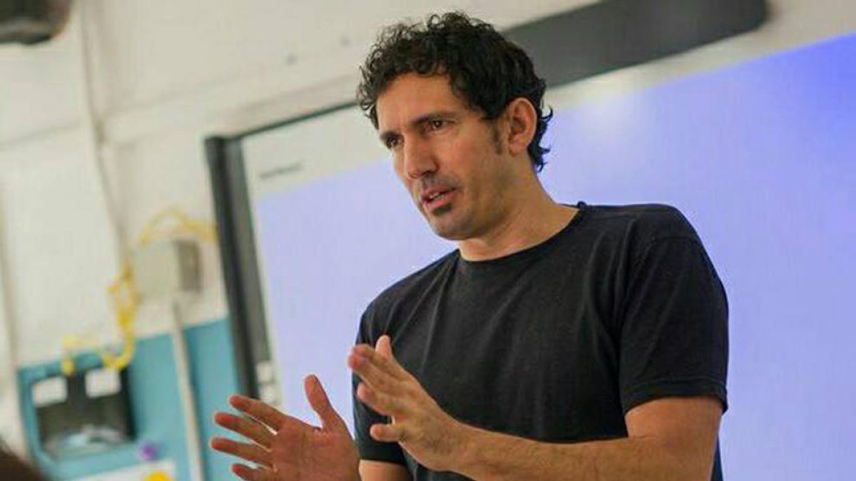 Xerrada de César Bona sobre els nous reptes de l'educació