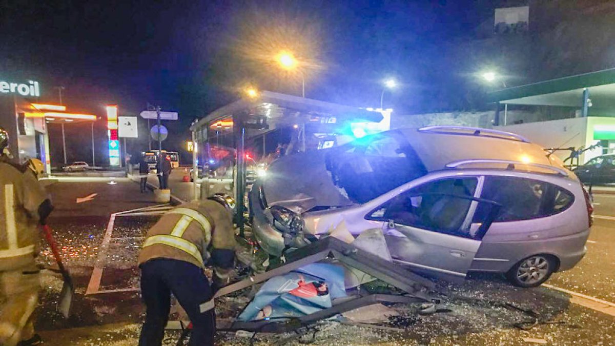 Un ferit en un xoc entre dos cotxes a Sant Julià