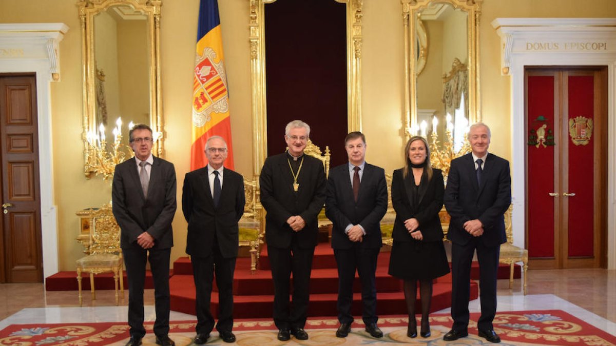 Vives rep el nou Consell Superior 
de la Justícia