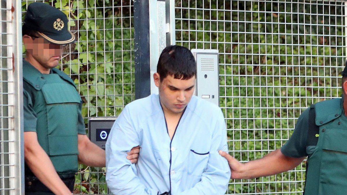 Els detinguts per l'atemptat diuen que l'imam es volia immolar