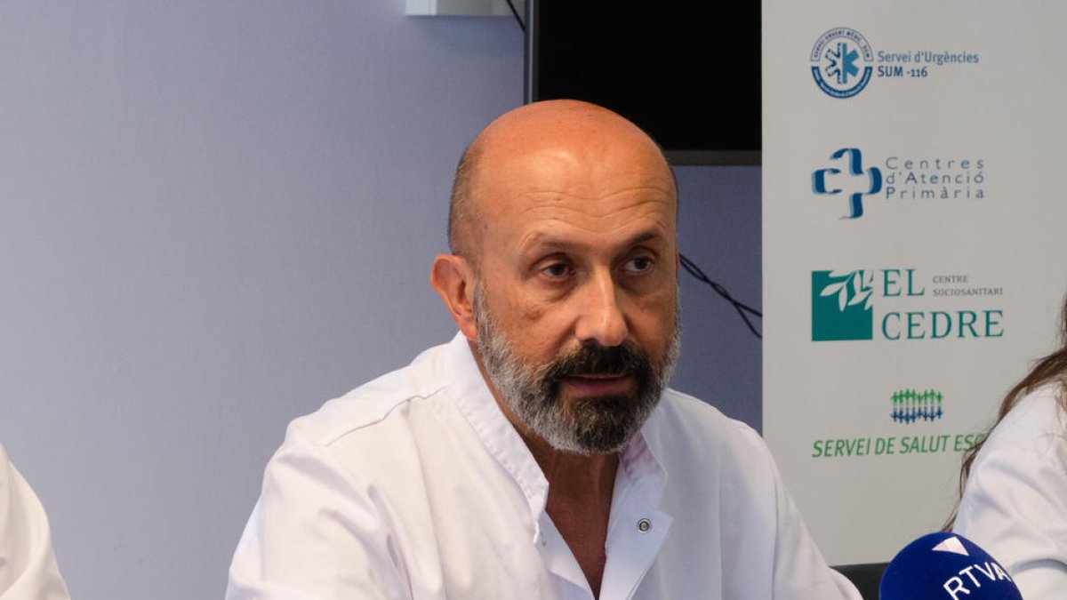 El director assistencial del SAAS diu que el concurs per a un servei integral d'oncologia ha d'aportar