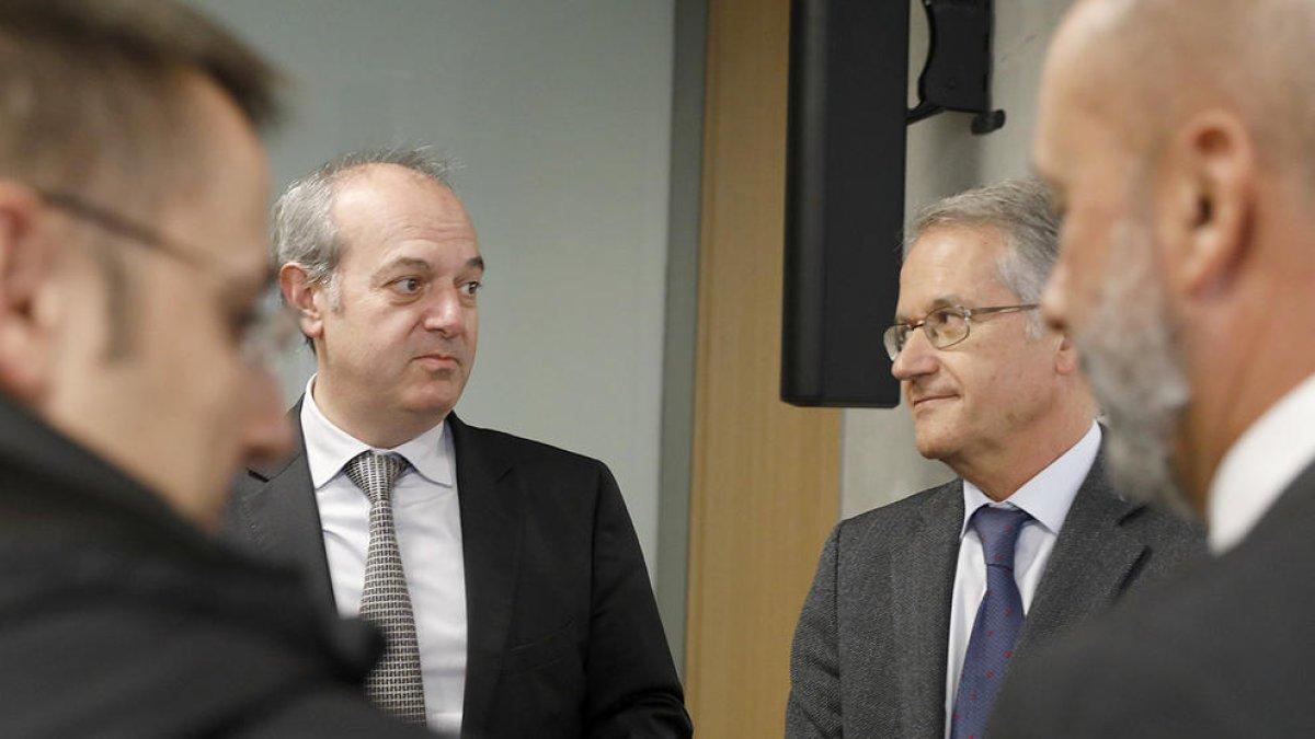 Les diferències entre Álvarez i Piqué frenen la reforma sanitària