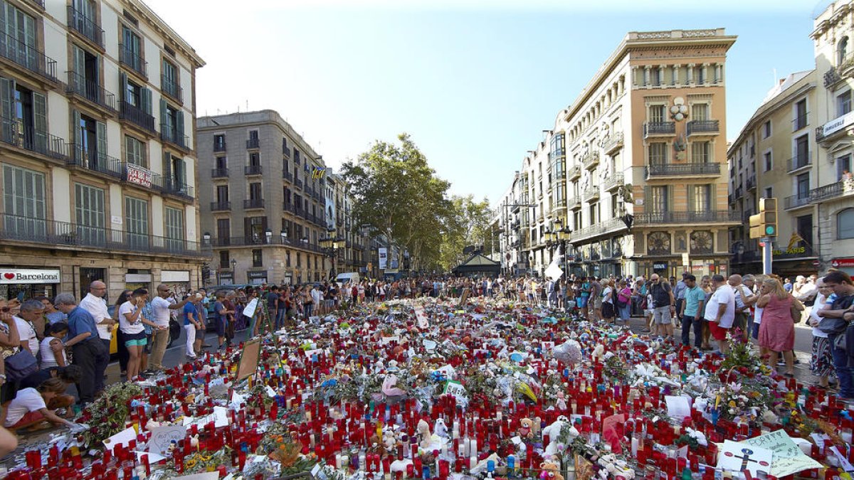 La mort d'una dona de 51 anys fa elevar a 16 les víctimes de l'atemptat