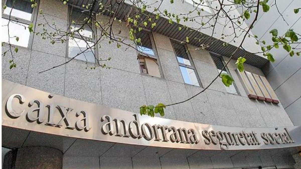 La CEA demana implantar el pla de salut abans d'abordar la reforma de la CASS