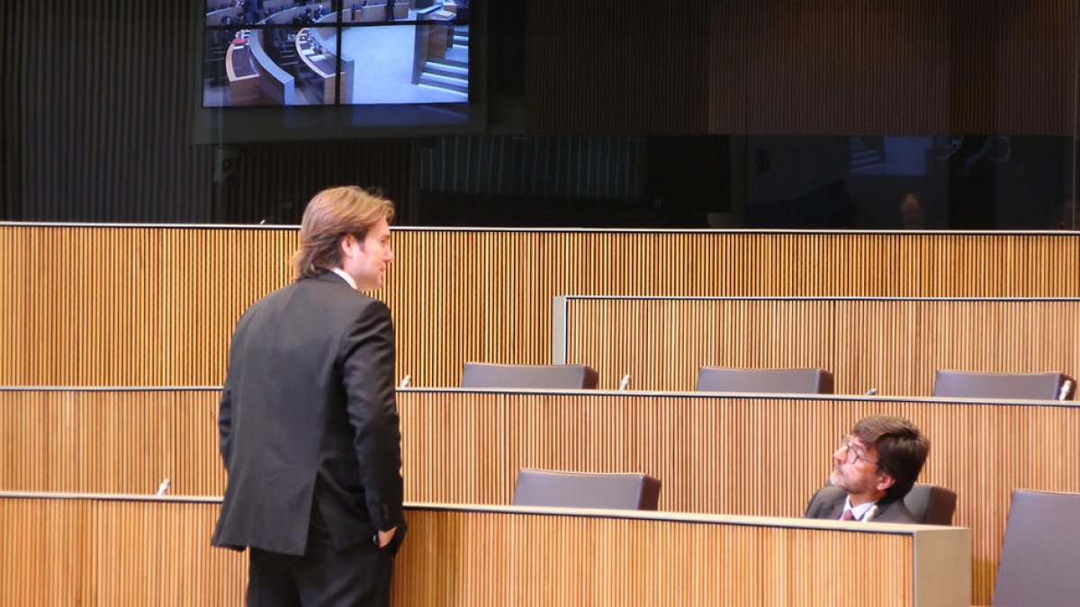 Liberals denuncia “coaccions” i “assetjament” a l'hospital