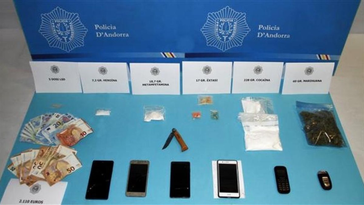 La policia desmantella un “supermercat de la droga”