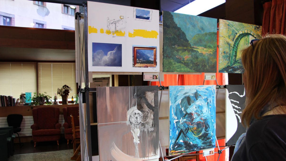 Exposició de pintures a la Casa Pairal d'Ordino