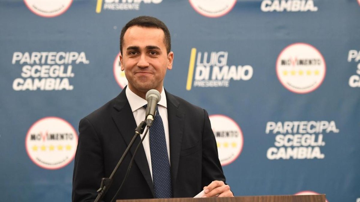 Els partits euroescèptics reclamen el govern i s'obren a possibles pactes