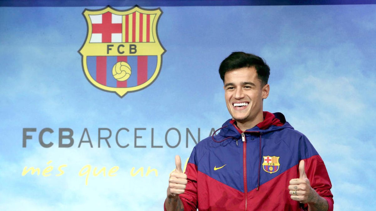 Coutinho signa com a culer, lesionat