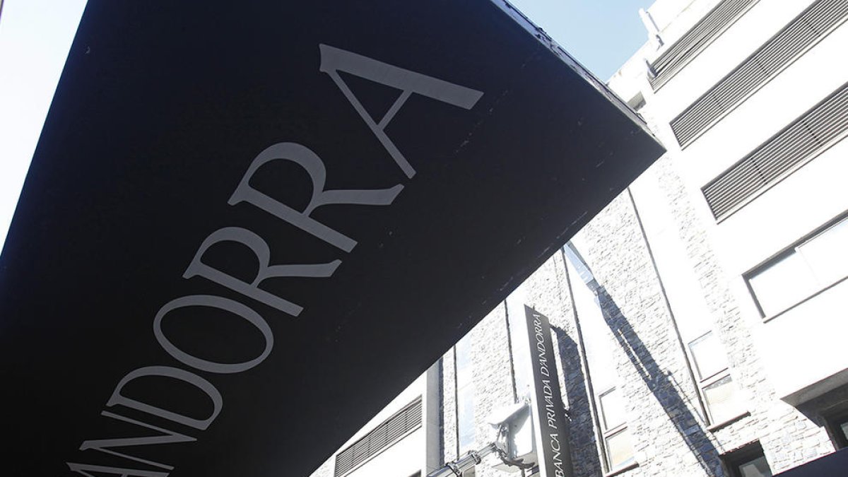 Tres milions d'euros a l'AREB per pagar despeses judicials relacionades amb BPA