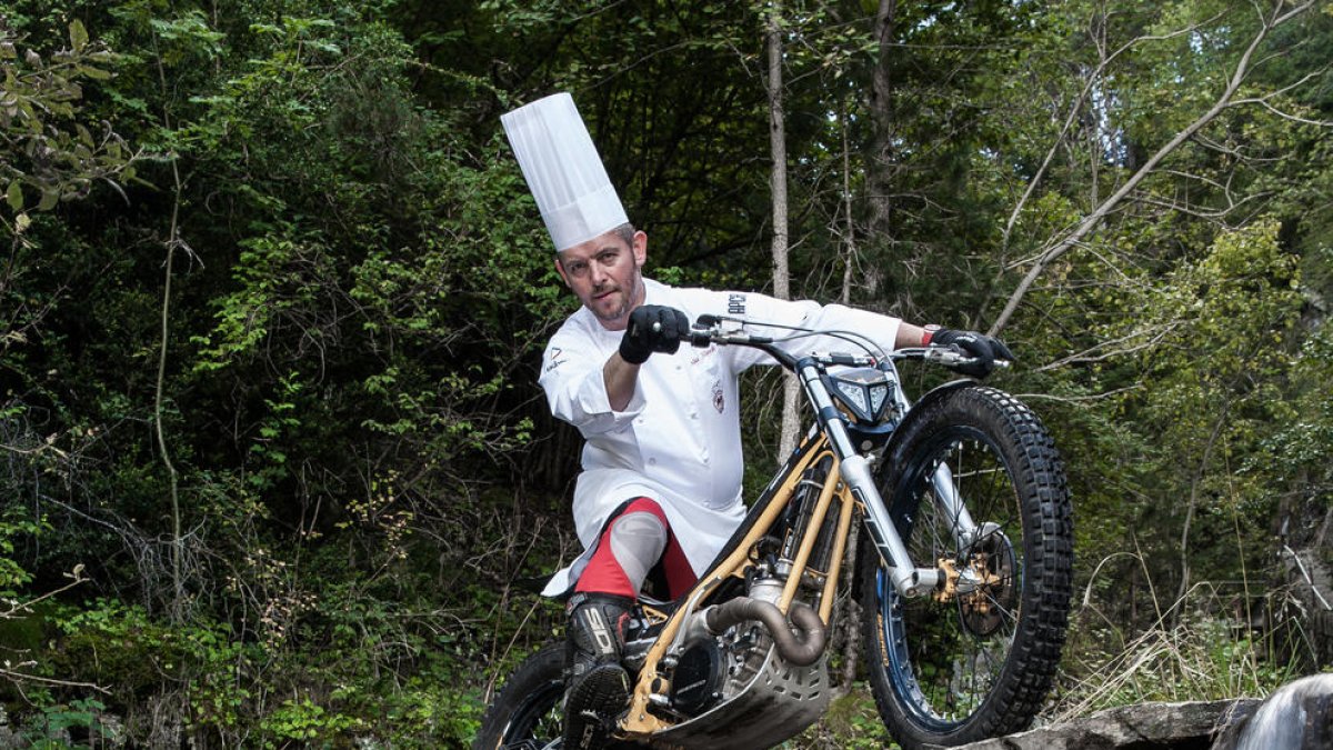 Moto per treure's cabòries al bosc i gaudir de la natura